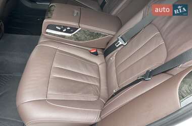 Седан BMW 7 Series 2022 в 