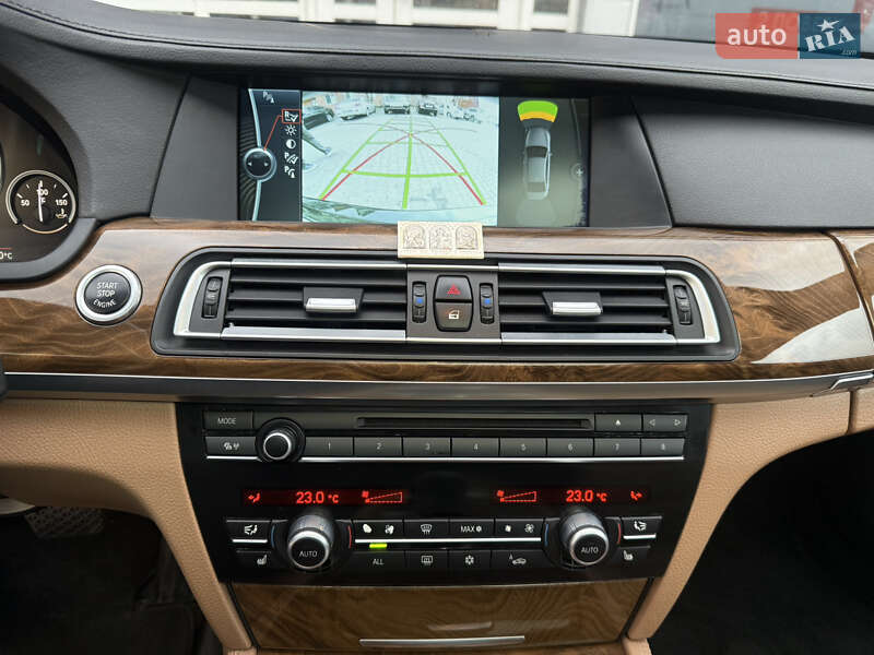 Седан BMW 7 Series 2012 в Одесі