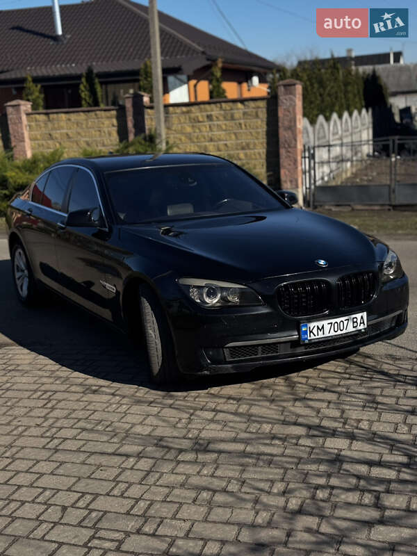 Седан BMW 7 Series 2012 в Луцке