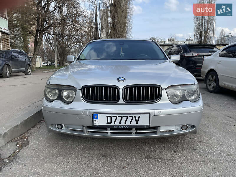 Седан BMW 7 Series 2002 в 