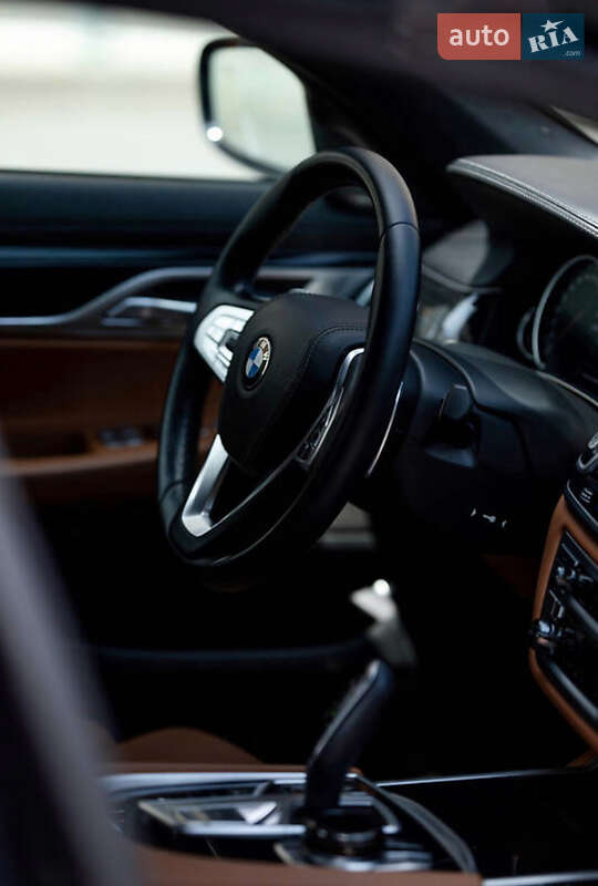Седан BMW 7 Series 2019 в Одессе фото 30 Седан BMW 7 Series 2019 в Одессе