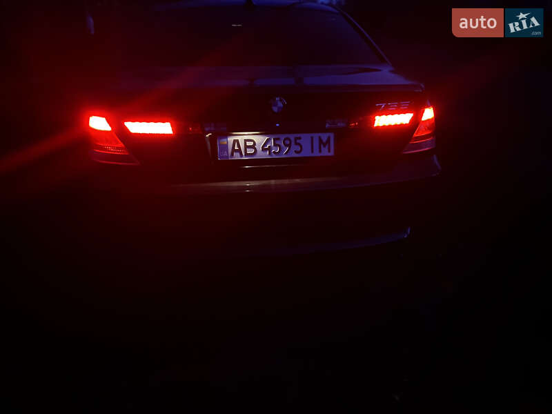 Седан BMW 7 Series 2003 в Павлограді