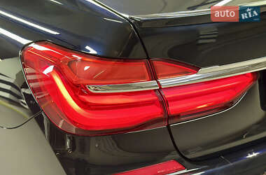 Седан BMW 7 Series 2017 в 