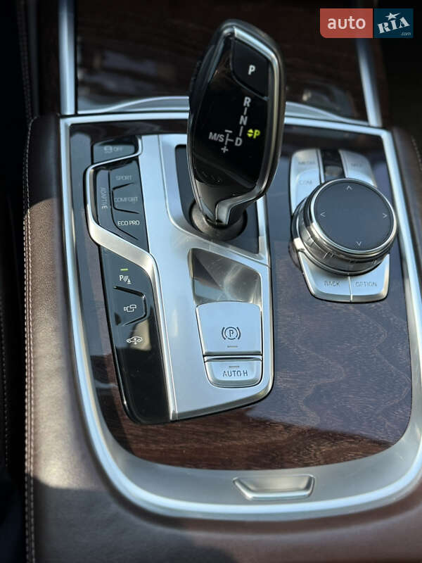 Седан BMW 7 Series 2015 в Одессе