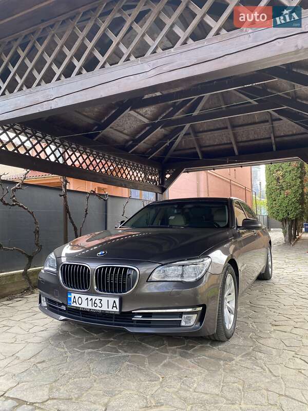 BMW 7 Series 2012