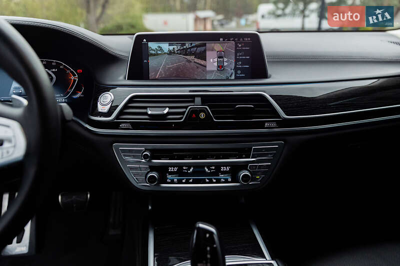 Седан BMW 7 Series 2021 в Ужгороде