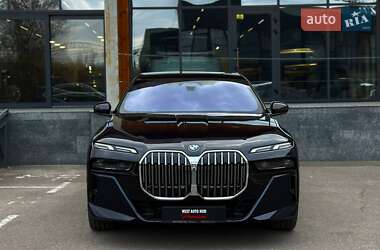 Седан BMW 7 Series 2024 в 