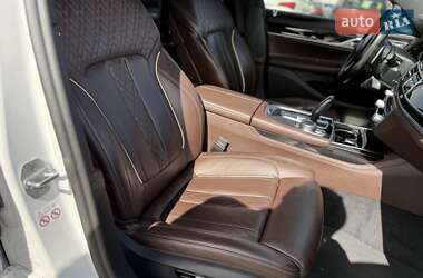 Седан BMW 7 Series 2018 в 