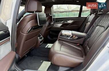 Седан BMW 7 Series 2018 в 