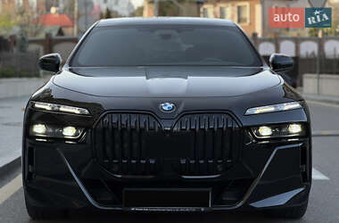Седан BMW 7 Series 2023 в 