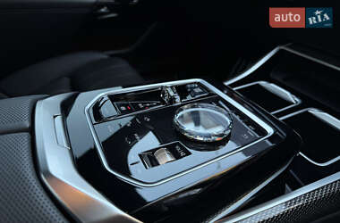 Седан BMW 7 Series 2023 в 