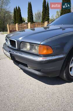 Седан BMW 7 Series 1995 в 