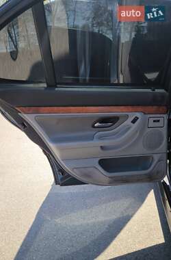 Седан BMW 7 Series 1995 в 