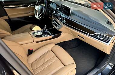 Седан BMW 7 Series 2017 в 