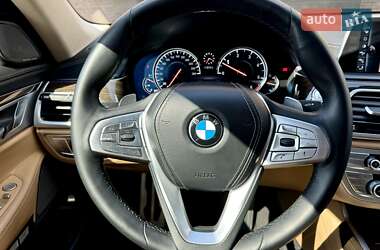 Седан BMW 7 Series 2017 в 