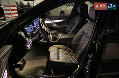 Седан BMW 7 Series 2023 в 
