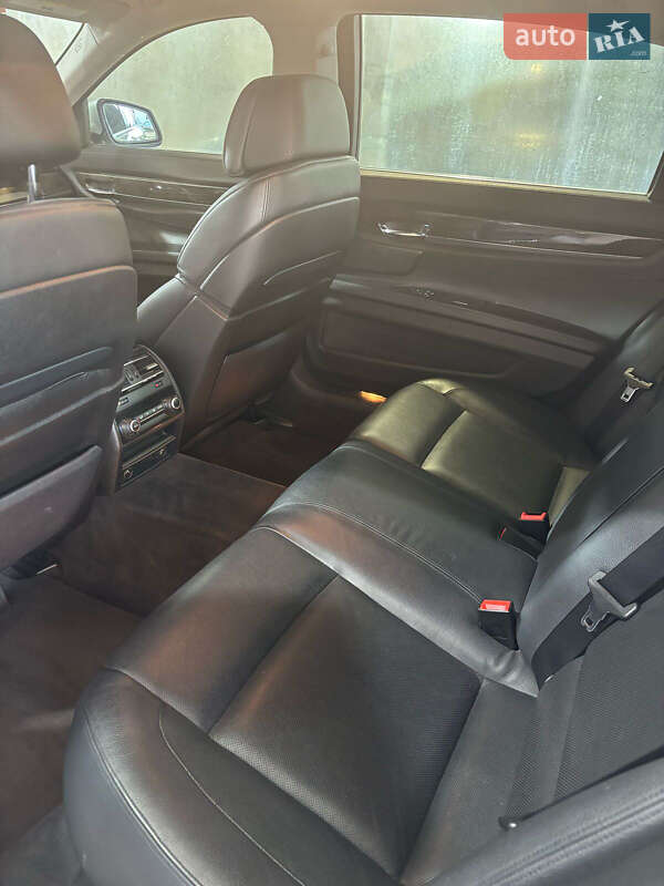 Седан BMW 7 Series 2011 в Киеве фото 4 Седан BMW 7 Series 2011 в Киеве