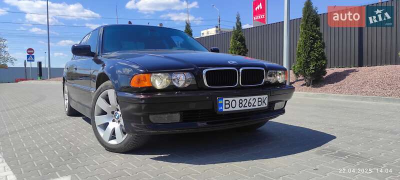 Седан BMW 7 Series 2001 в Тернополі