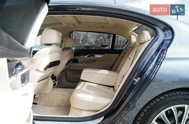Седан BMW 7 Series 2015 в 