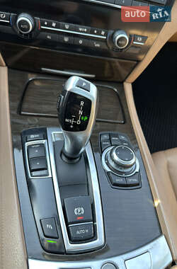 Седан BMW 7 Series 2011 в 