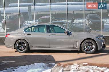 Седан BMW 7 Series 2017 в 