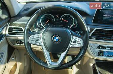 Седан BMW 7 Series 2017 в 