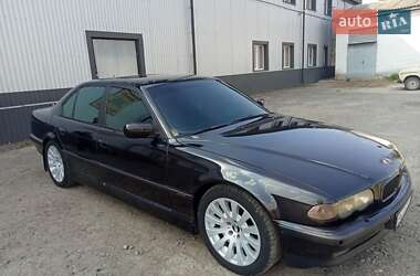 Седан BMW 7 Series 2001 в 