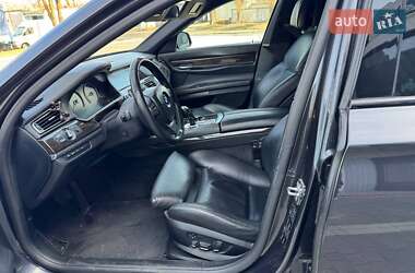 Седан BMW 7 Series 2009 в 