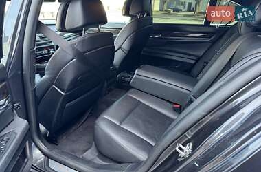 Седан BMW 7 Series 2009 в 