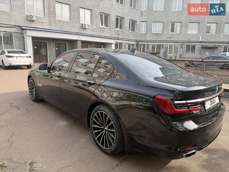 Седан BMW 7 Series 2011 в Киеве