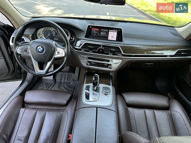 Седан BMW 7 Series 2016 в Киеве