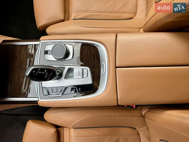 Седан BMW 7 Series 2022 в Києві