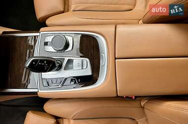 Седан BMW 7 Series 2022 в 
