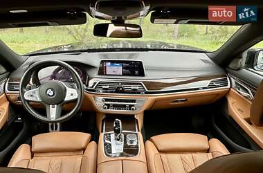 Седан BMW 7 Series 2022 в 