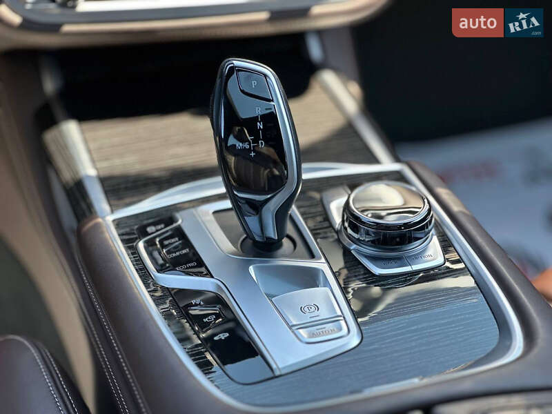 Седан BMW 7 Series 2019 в Киеве
