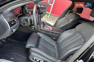 Седан BMW 7 Series 2022 в 