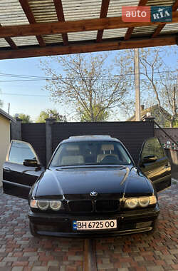 Седан BMW 7 Series 1999 в Кілії