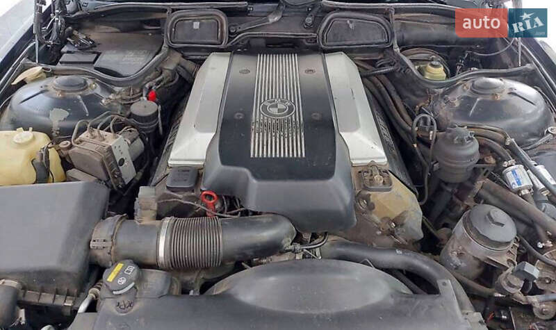 Седан BMW 7 Series 1999 в Килии