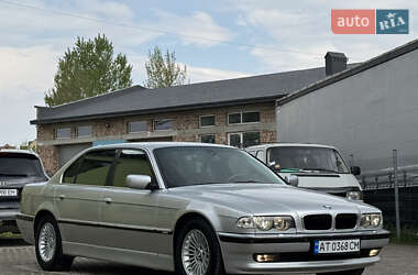 Седан BMW 7 Series 2001 в 