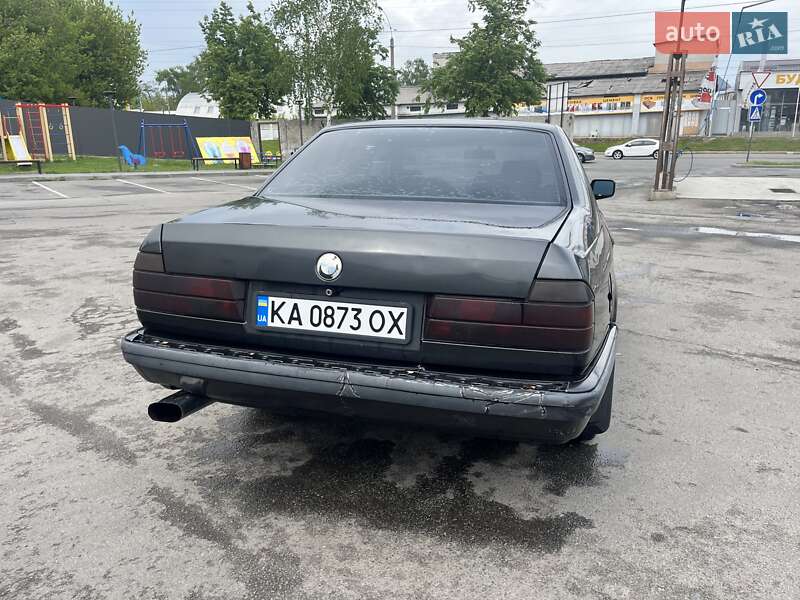 Седан BMW 7 Series 1992 в Чернигове