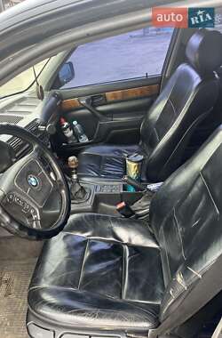 Седан BMW 7 Series 1992 в 