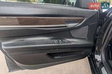 Седан BMW 7 Series 2010 в 