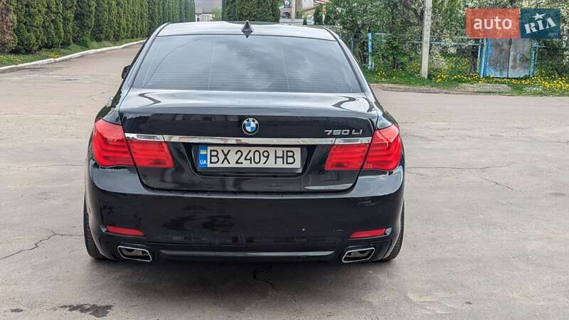 Седан BMW 7 Series 2010 в Ровно