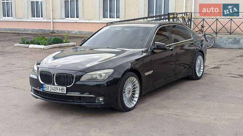 Седан BMW 7 Series 2010 в Ровно
