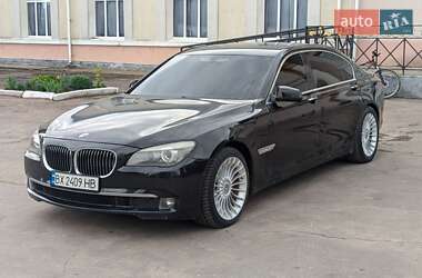 Седан BMW 7 Series 2010 в 