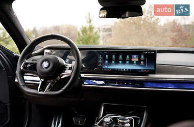 Седан BMW 7 Series 2024 в 