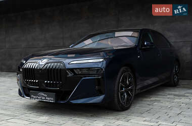 Седан BMW 7 Series 2023 в 