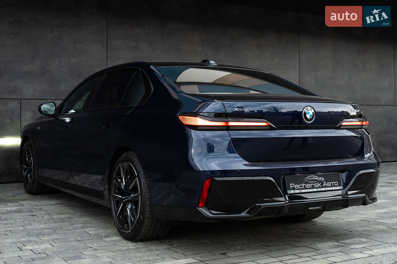 Седан BMW 7 Series 2023 в Києві