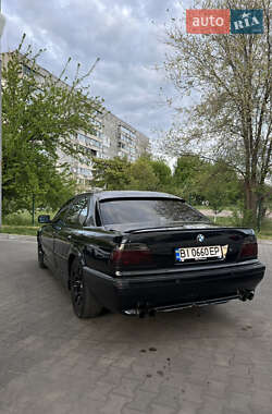Седан BMW 7 Series 2000 в 