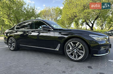 Седан BMW 7 Series 2016 в 